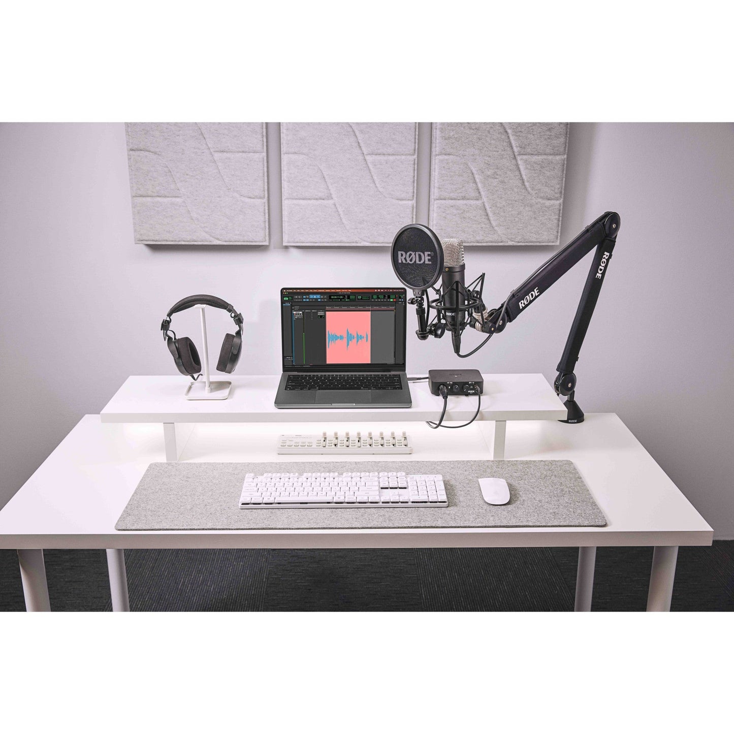RØDE NT1 Signature Series Studio Microphone (Red)
